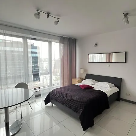 Silver - Krawiecka 1 Apartman Wrocław