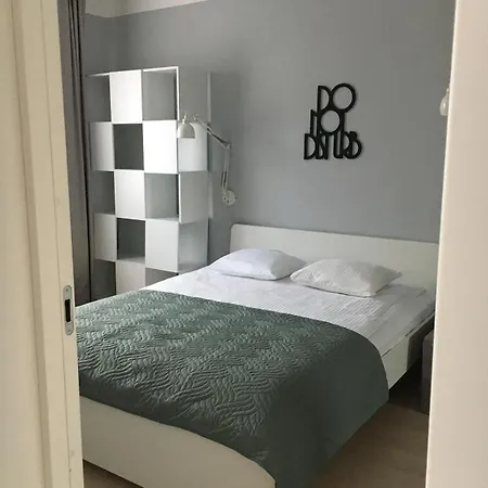 Silver - Krawiecka 1 Апартаменты *