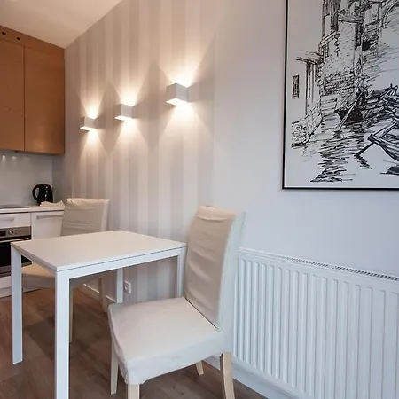 Апартаменты Silver - Krawiecka 1 *